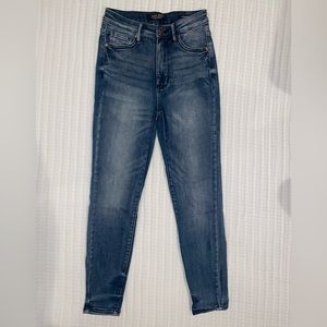 Judy Blue Tummy Control Skinny Jeans